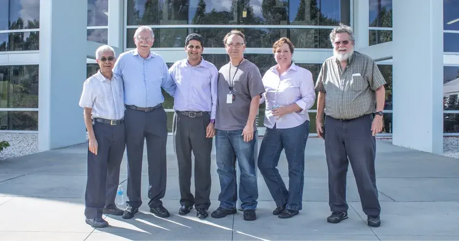 Einer der Gründer von 3D Systems ist Chuck Hull. Das Unternehmen wird zum ersten Unternehmen im Bereich 3D-Druck weltweit.