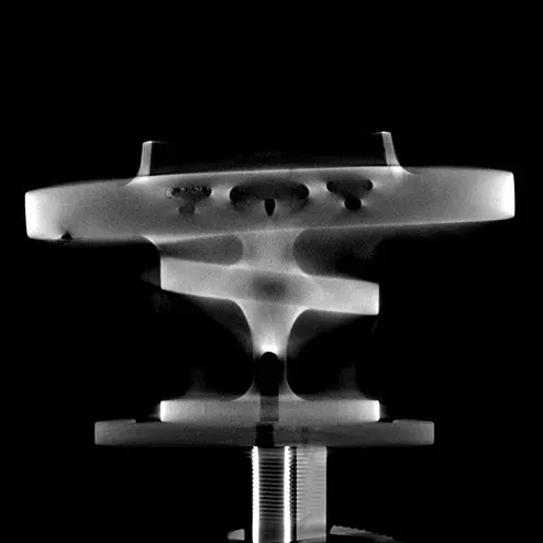 Ventilblock-Röntgenbild mit 130-Mikrometer-Auflösung