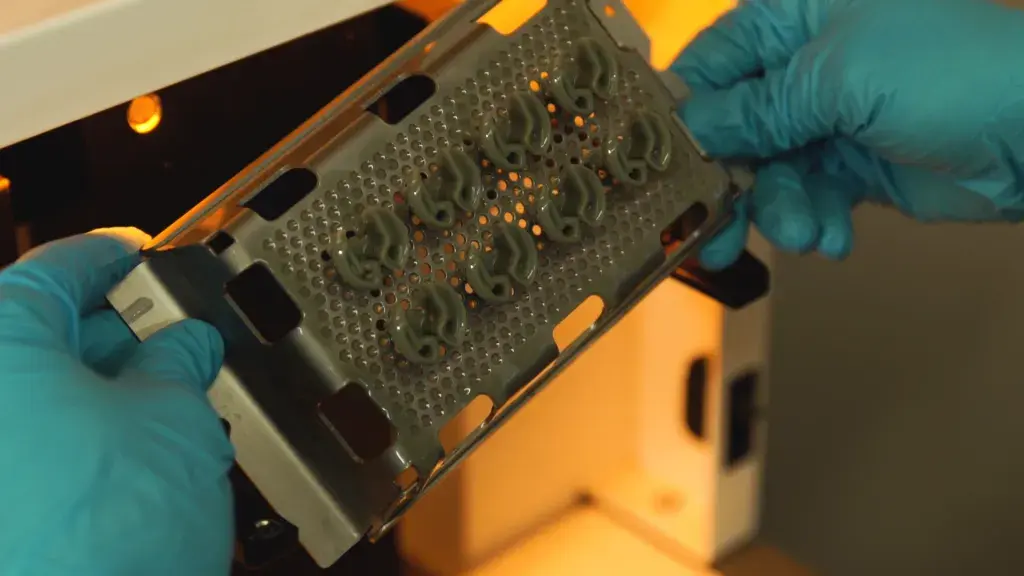 Figure 4-Teile auf der Plattform bei Rapid Application Group