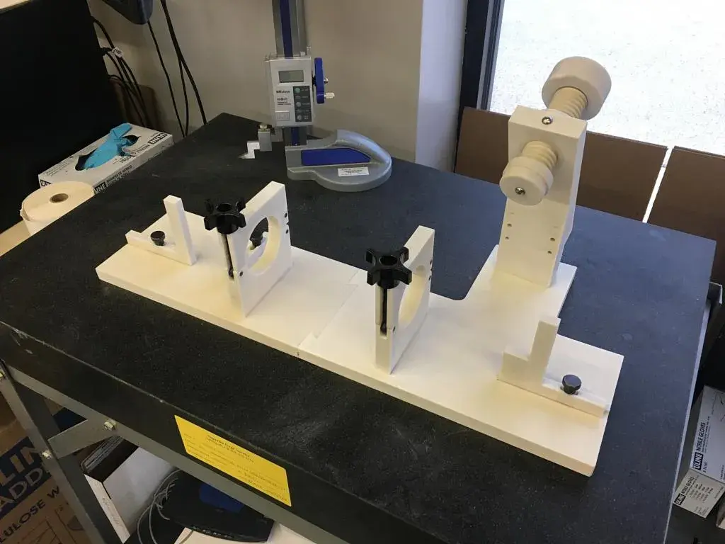 Von Rapid Application Group im SLS-Verfahren gedruckte Schweißhalterung 