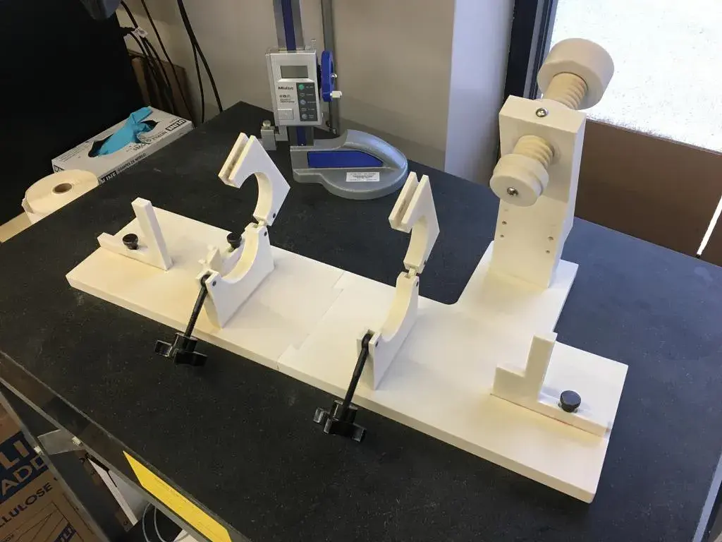 Von Rapid Application Group im SLS-Verfahren gedruckte Schweißhalterung