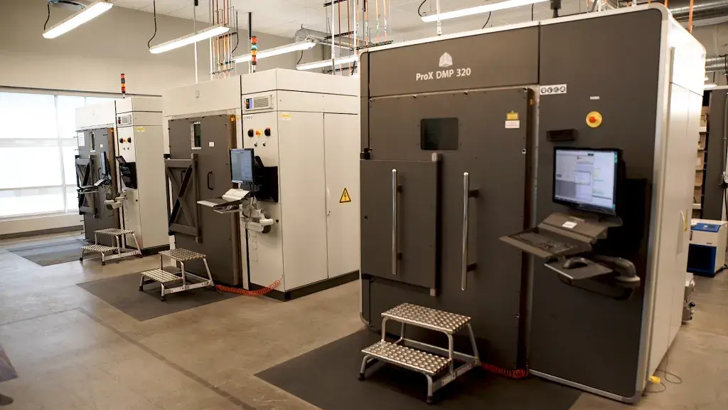 Maschinen für die additive Fertigung in Metall von 3D Systems im Customer Innovation Center in Denver, CO