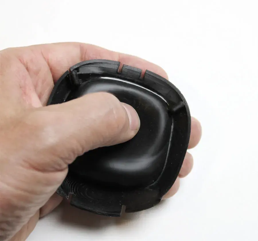 „Das Material Figure 4 ELAST-BLK 10 von 3D Systems hat die gleichen Eigenschaften wie Gummi. Das ist mehr, als wir erwarten durften“, sagt Lukass Legzdins, F&E-Manager bei Splitvision.