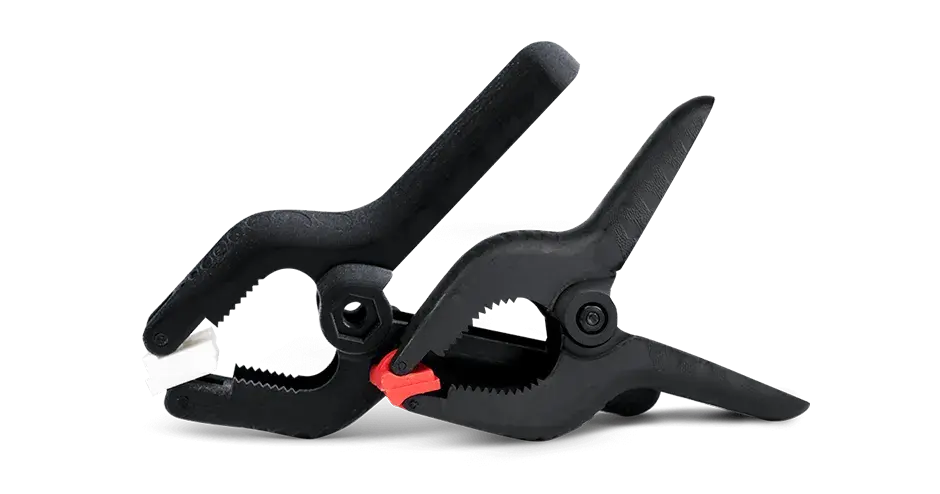 Klemmen, hergestellt mit Projet MJP 2500 aus Visijet M2R-BLK