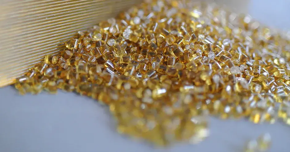 Bernsteinpellets von Titan