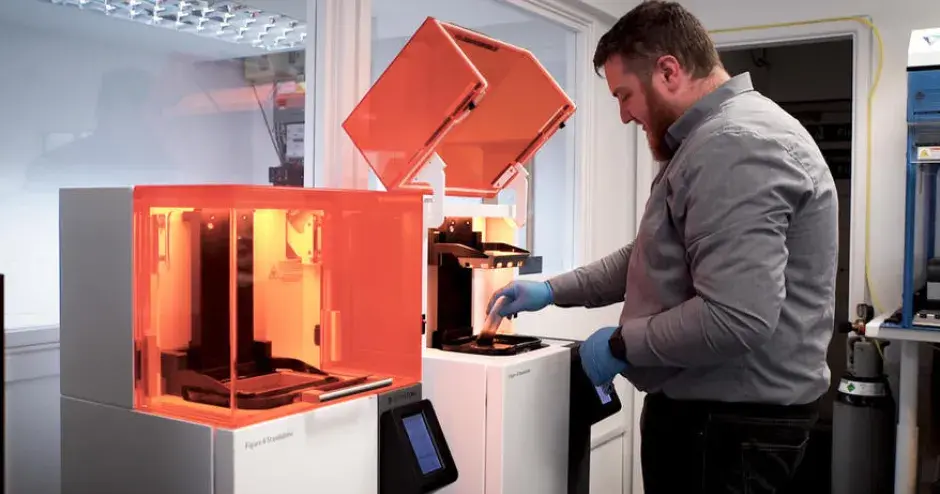 Figure 4 Standalone-Drucker bei ACS Custom für die 3D-Druckproduktion