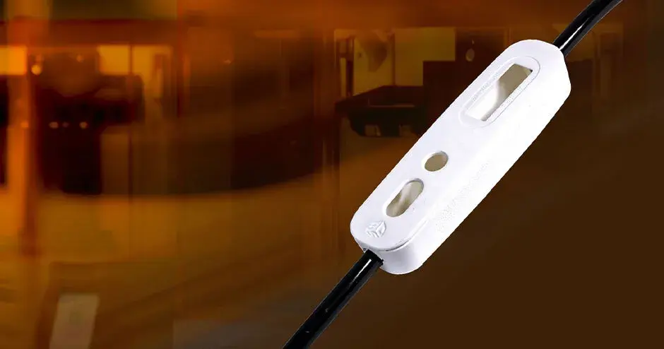 Figure 4 Rigid White – Homepage-Banner-Thumbnail